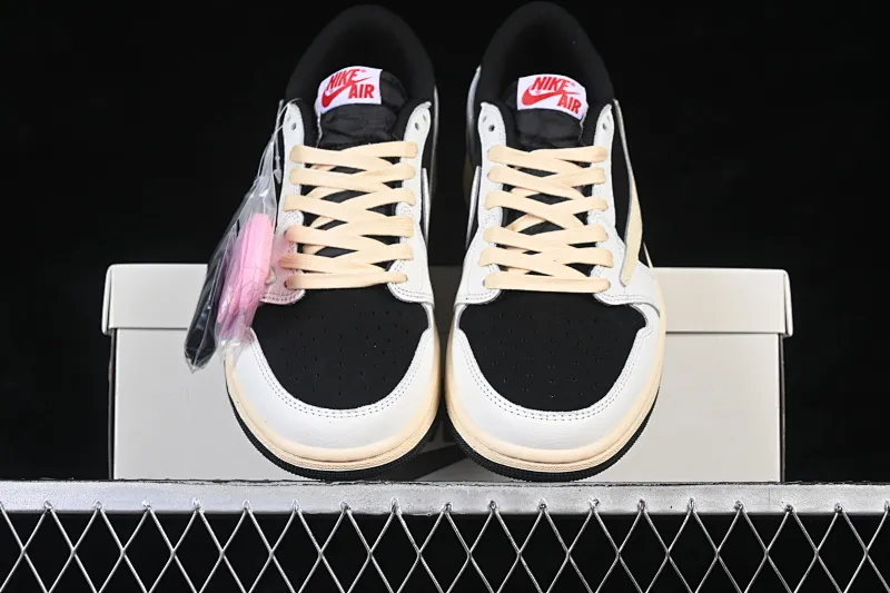 All Categories Air Jordan Jordan Series Basketball Shoes Air Jordan 1 Low Travis Scott x Air Jordan 1 Low OG AJ1 Joe 1 Joint Overhead XZ6868-001